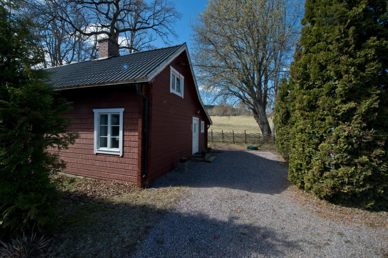 Naturskoent Boende Naera Skoevde Skövde Exterior foto